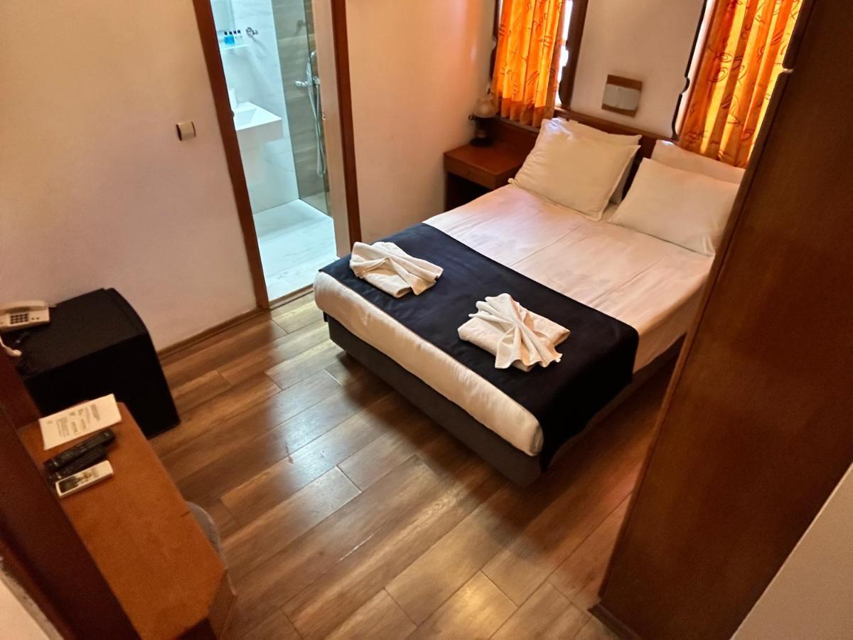 Hotel Karyatit Kaleici Antalya Buitenkant foto