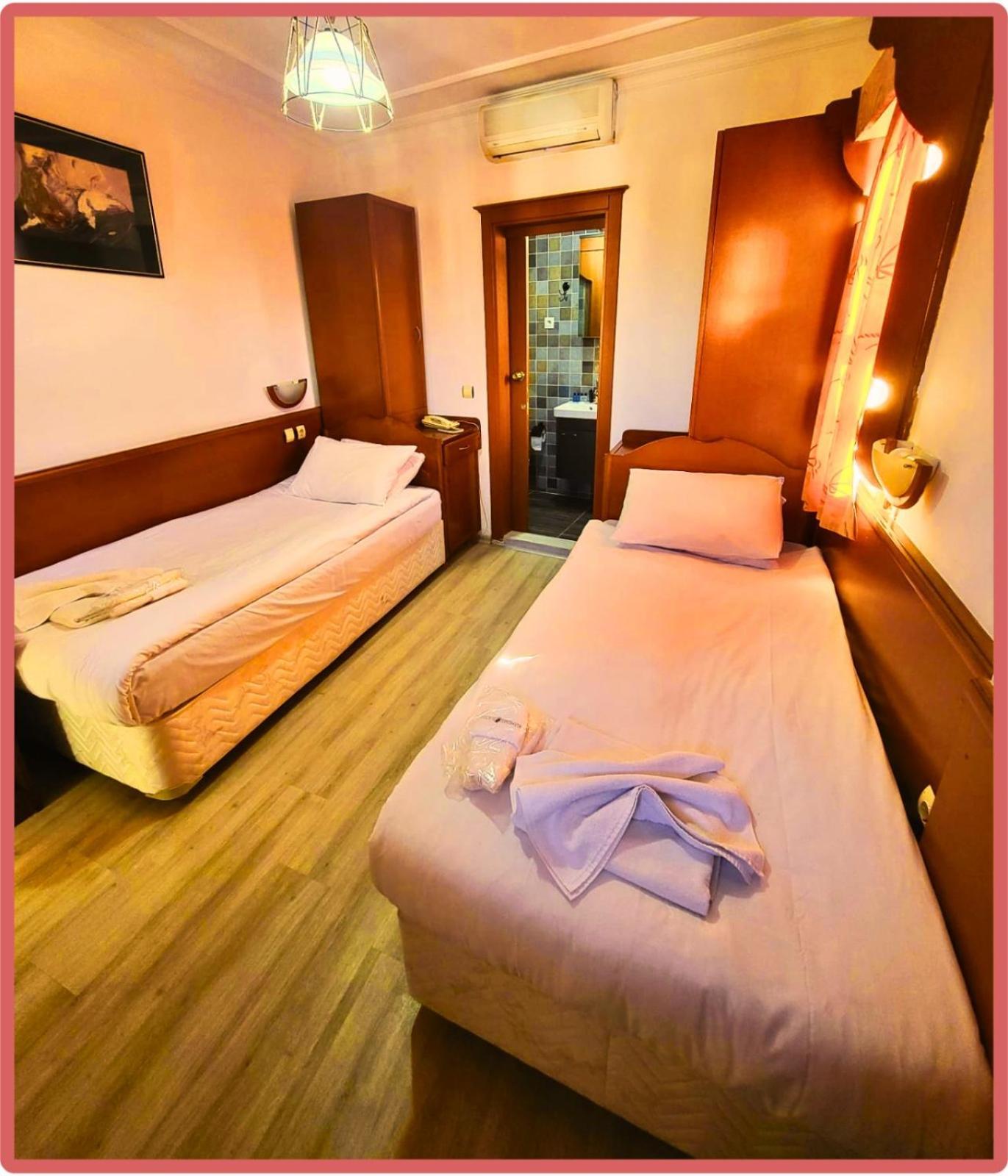 Hotel Karyatit Kaleici Antalya Buitenkant foto