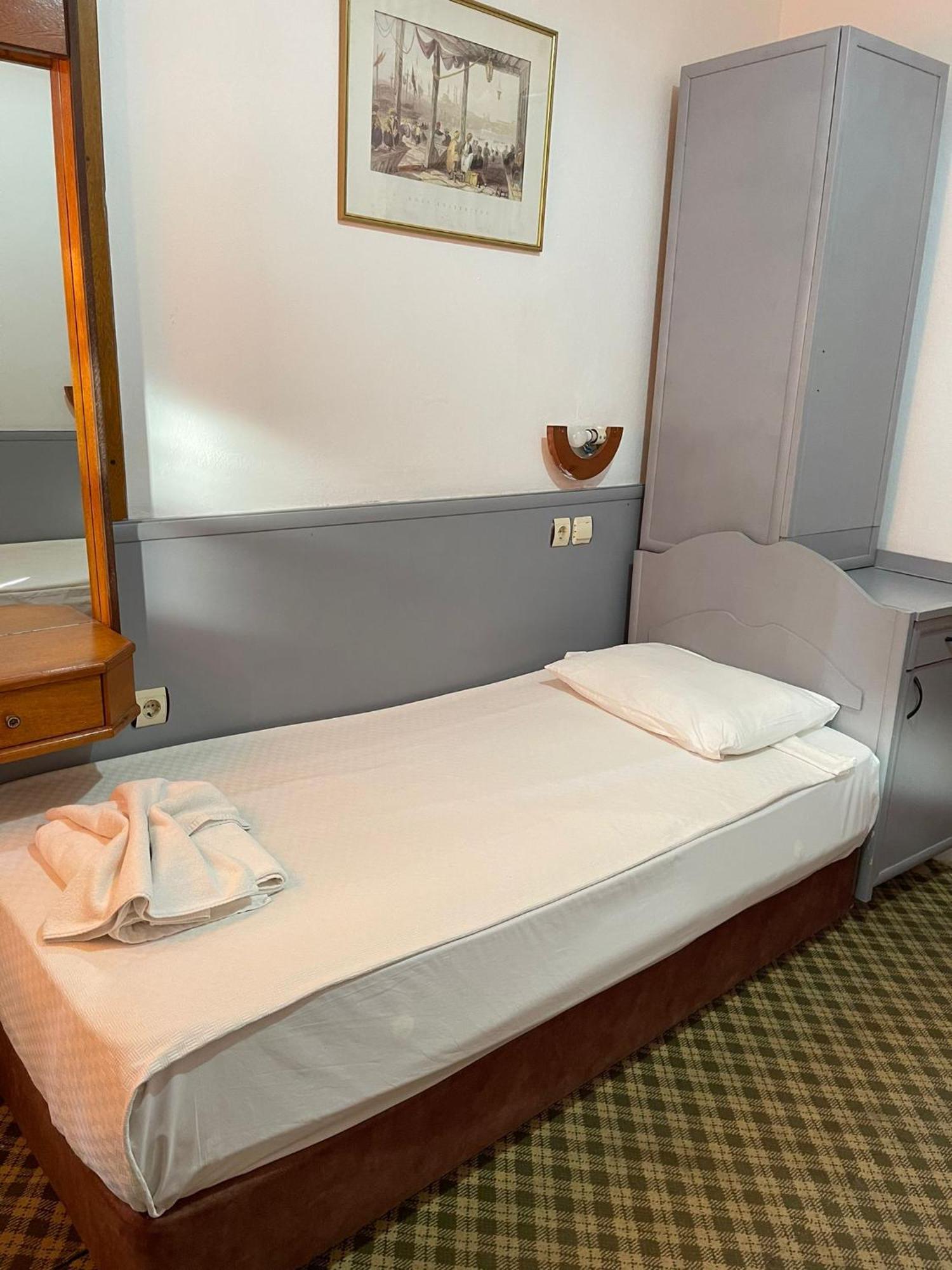 Hotel Karyatit Kaleici Antalya Buitenkant foto