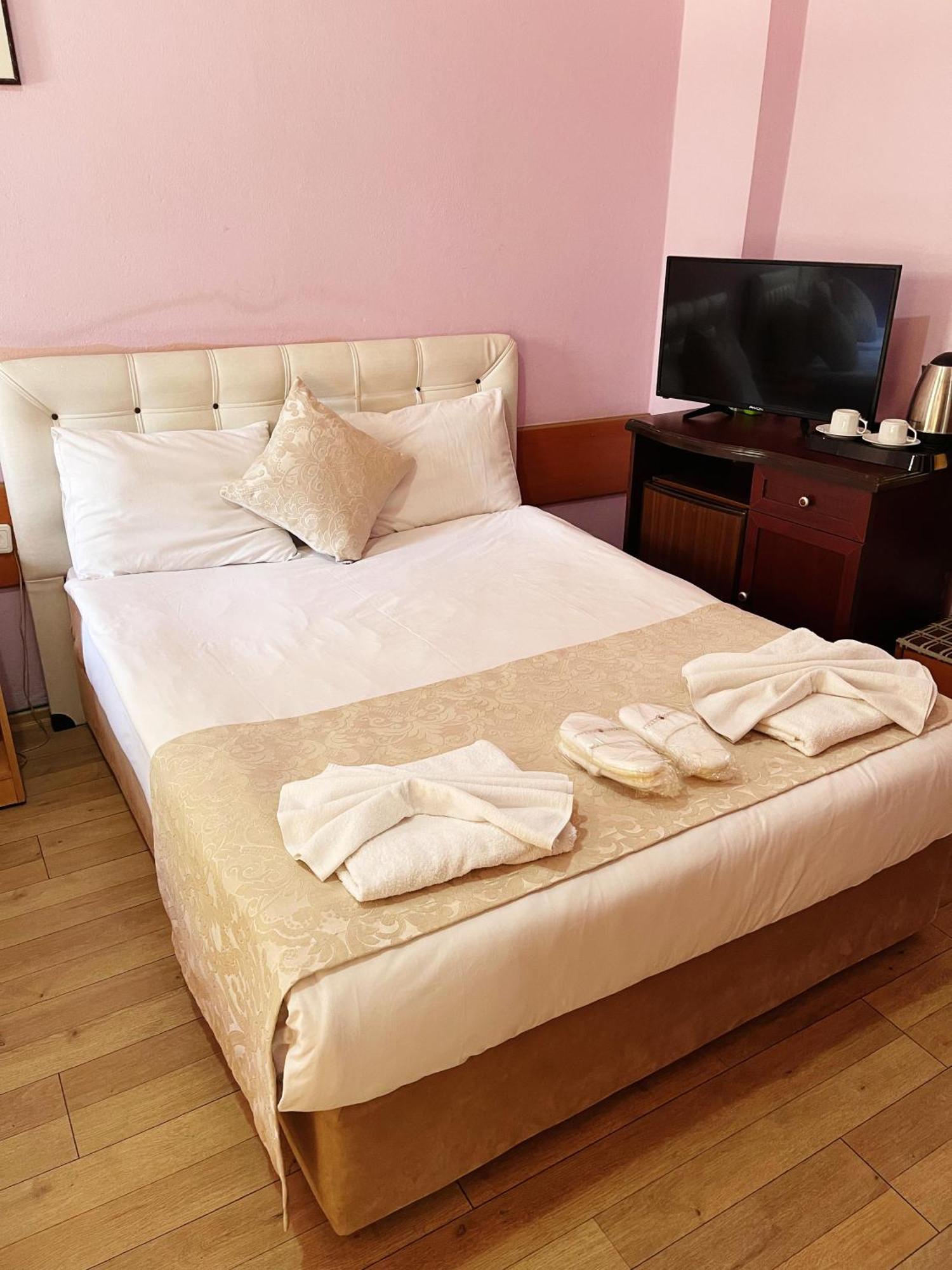 Hotel Karyatit Kaleici Antalya Buitenkant foto