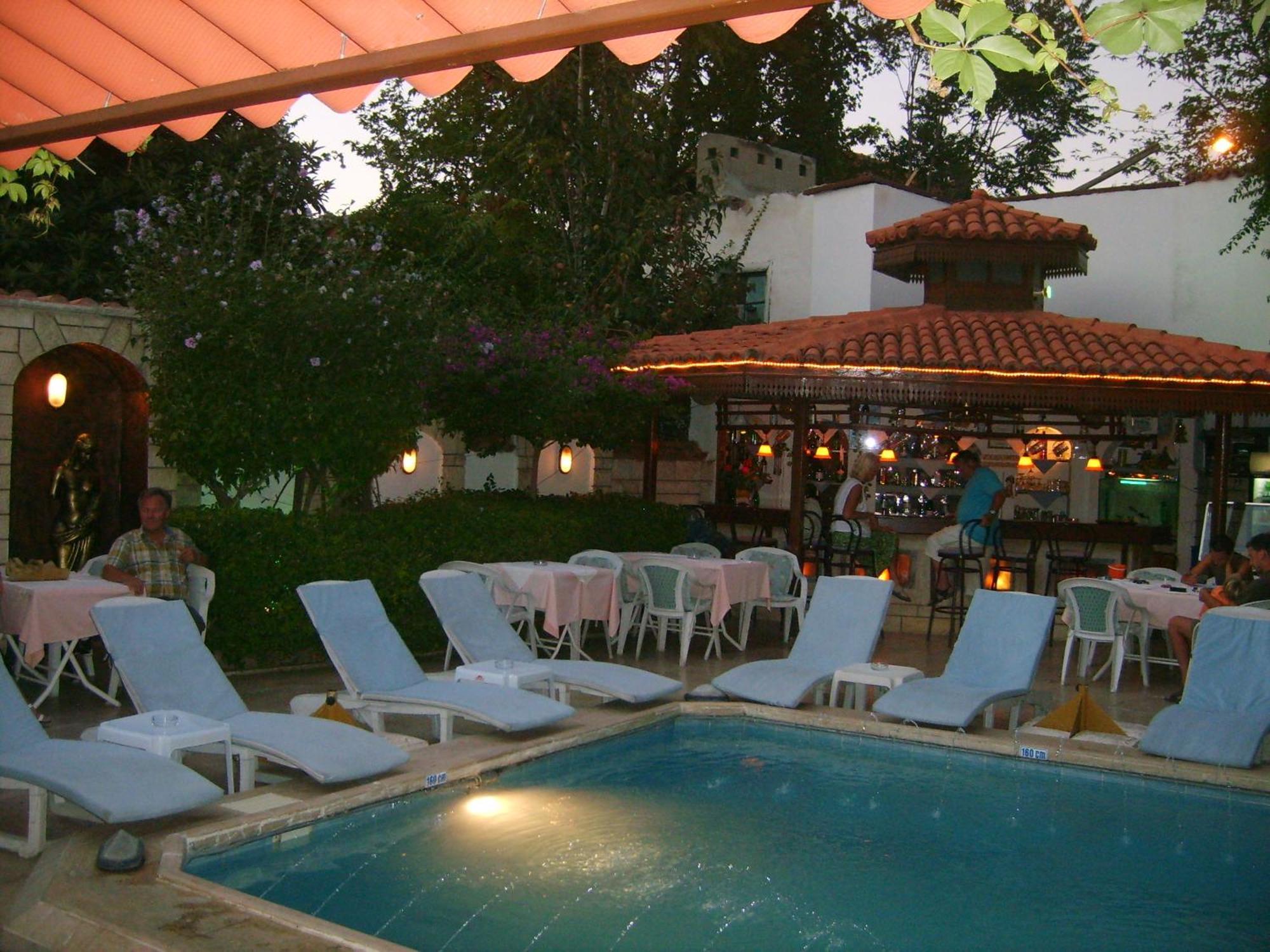 Hotel Karyatit Kaleici Antalya Buitenkant foto