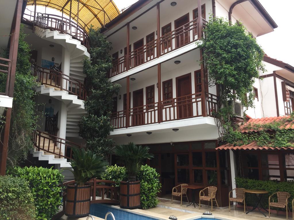 Hotel Karyatit Kaleici Antalya Buitenkant foto