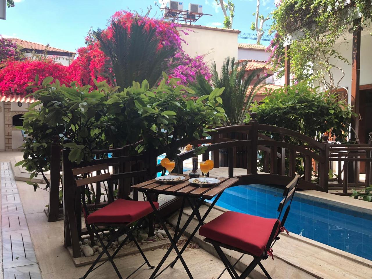 Hotel Karyatit Kaleici Antalya Buitenkant foto