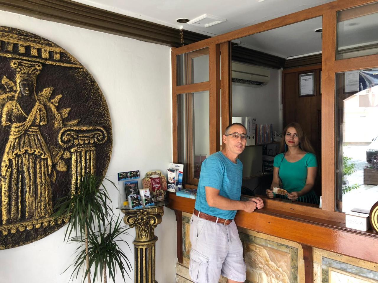 Hotel Karyatit Kaleici Antalya Buitenkant foto